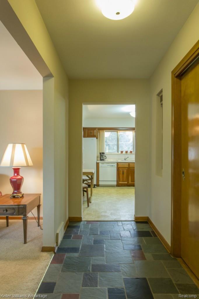 16702 Farmington Road Livonia, MI 48154 - Photo 2 of 32 5-Farmington_16702.jpg