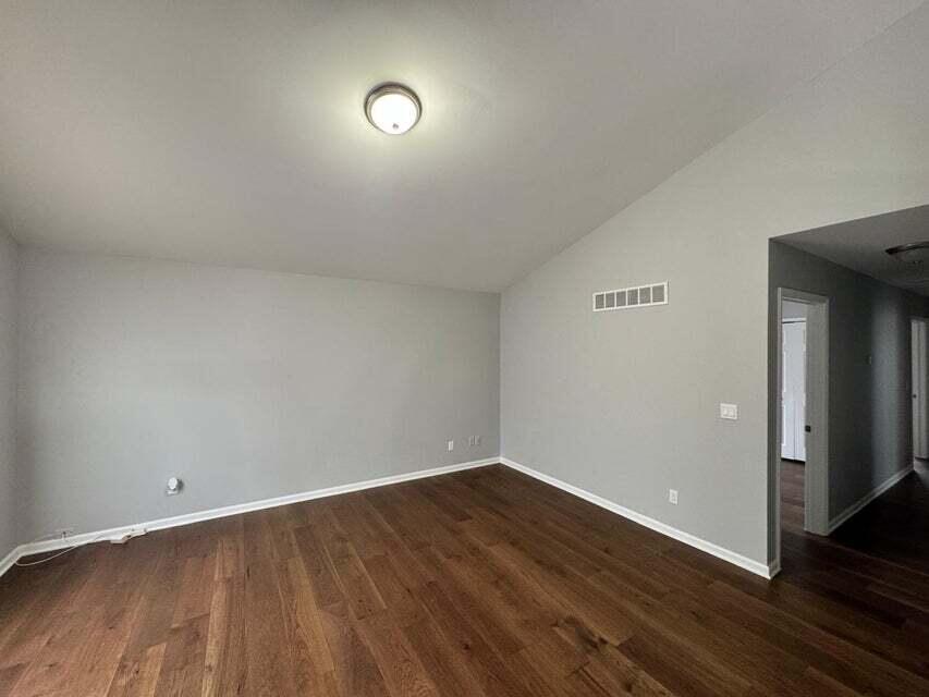 175 Rockwell Street Pontiac, MI 48341 - Photo 8 of 16 20250217210119797231000000-o