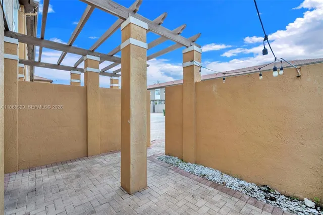 $425,000 | 14634 Southwest 5th Street, Unit 15, Pembroke Pines, FL 33027