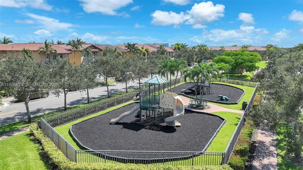 $410,000 | 14634 Southwest 5th Street, Unit 15, Pembroke Pines, FL 33027
