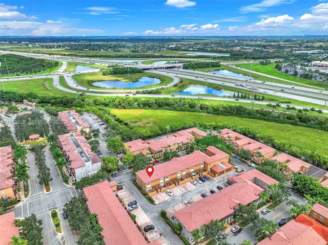 $430,000 | 14634 Southwest 5th Street, Unit 15, Pembroke Pines, FL 33027