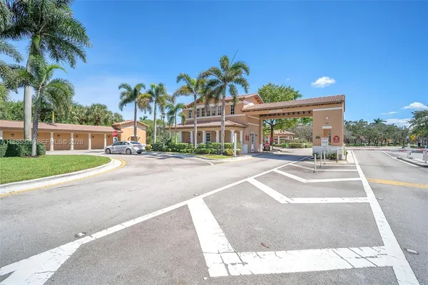 $410,000 | 14634 Southwest 5th Street, Unit 15, Pembroke Pines, FL 33027