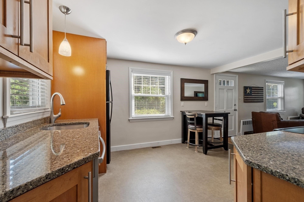 68 Oak Hill Road Westford, MA 01886 - Photo 14 of 30
