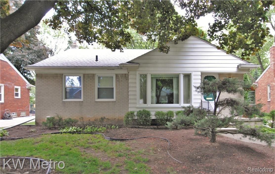 3635 Rockingham Road Royal Oak, MI 48073 - Photo 41 of 42 36.JPG