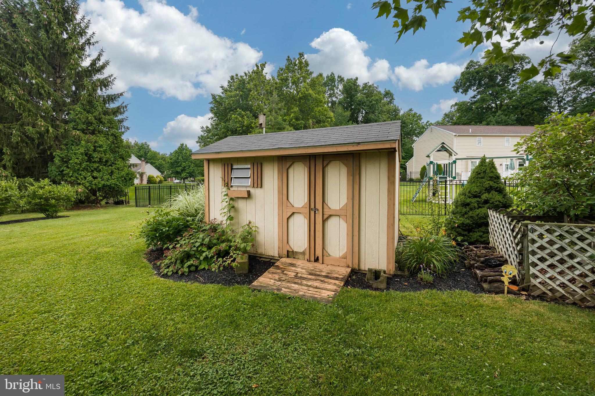 2948 Cowpath Road Hatfield, PA 19440 - Photo 32 of 33 Backyard Shed