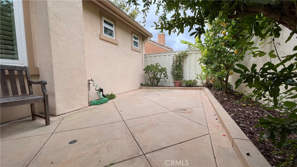 15 Marsala Irvine, CA 92606 - Photo 29 of 31 a backyard of a house with outdoor seating