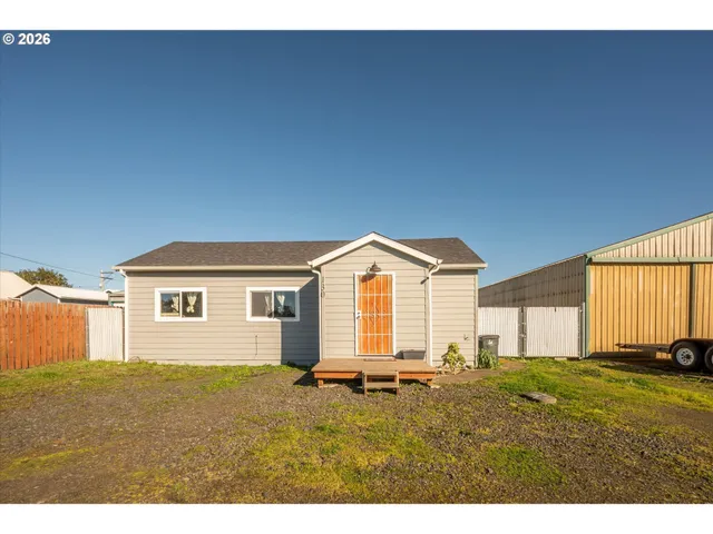 $289,000 | 130 South 7th Street, Lakeside, OR 97449