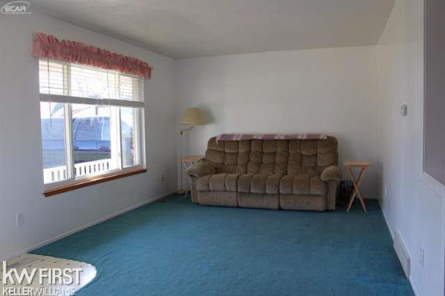 9370 Reid Road Swartz Creek, MI 48473 - Photo 10 of 25 21134303-9.JPG
