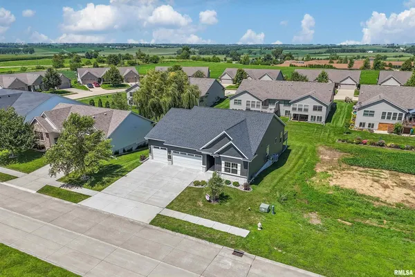 $449,900 | 1708 Connor Court, Clinton, IA 52732