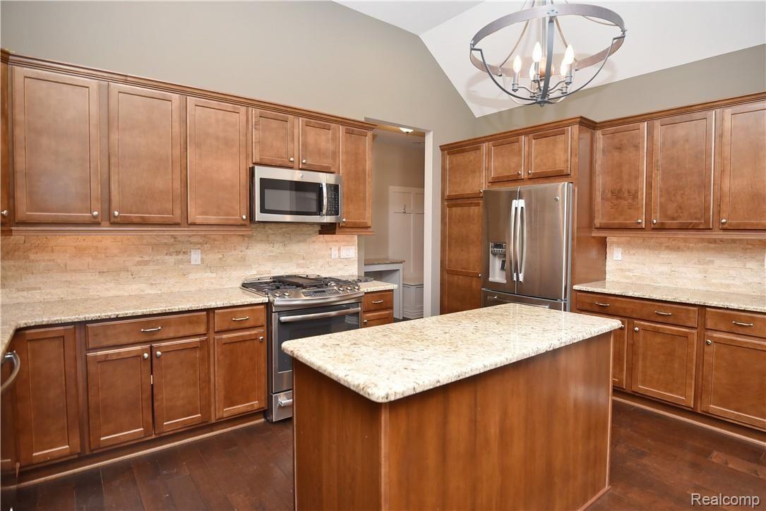 5166 Brecon Court, Unit 49 Rochester, MI 48306 - Photo 11 of 35 5166 Brecon Ct_11.JPG
