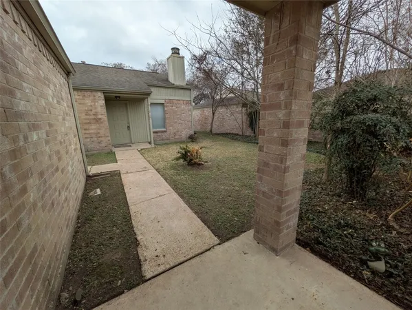 $1,575 | 18514 Meadows Way Drive, Houston, TX 77084