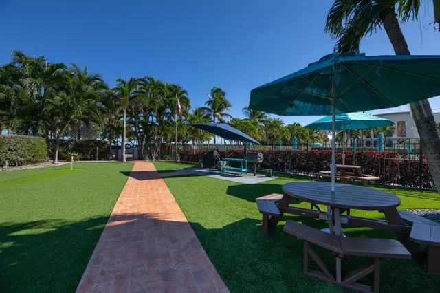 $2,000 | 305 North Pompano Beach Boulevard, Unit 507, Pompano Beach, FL 33062