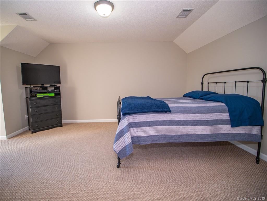 60 Thad Johnson Road Saluda, NC 28773 - Photo 20 of 30 Gallery Image 20