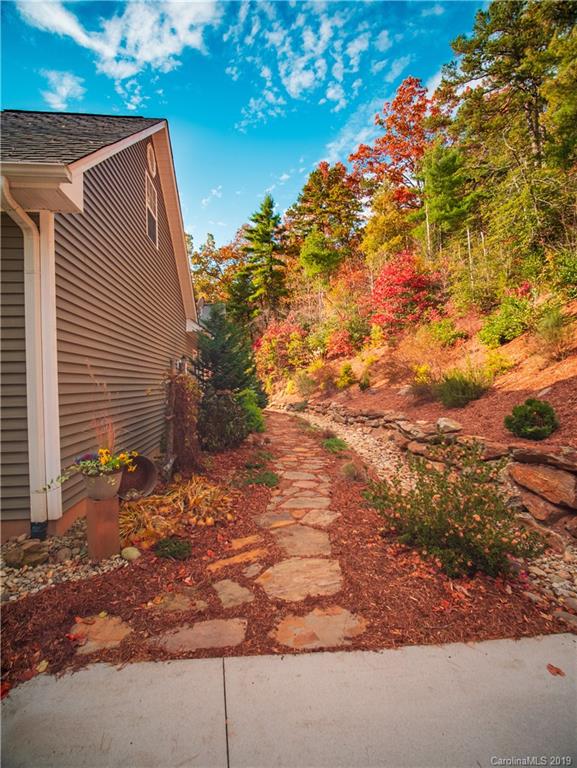60 Thad Johnson Road Saluda, NC 28773 - Photo 4 of 30 Gallery Image 4
