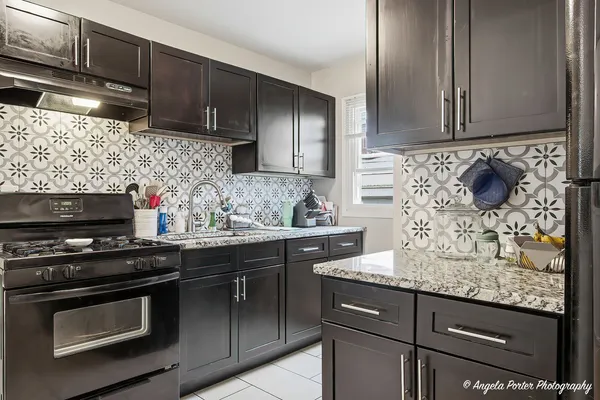 $219,000 | 2609 North Pine Street, Waukegan, IL 60087