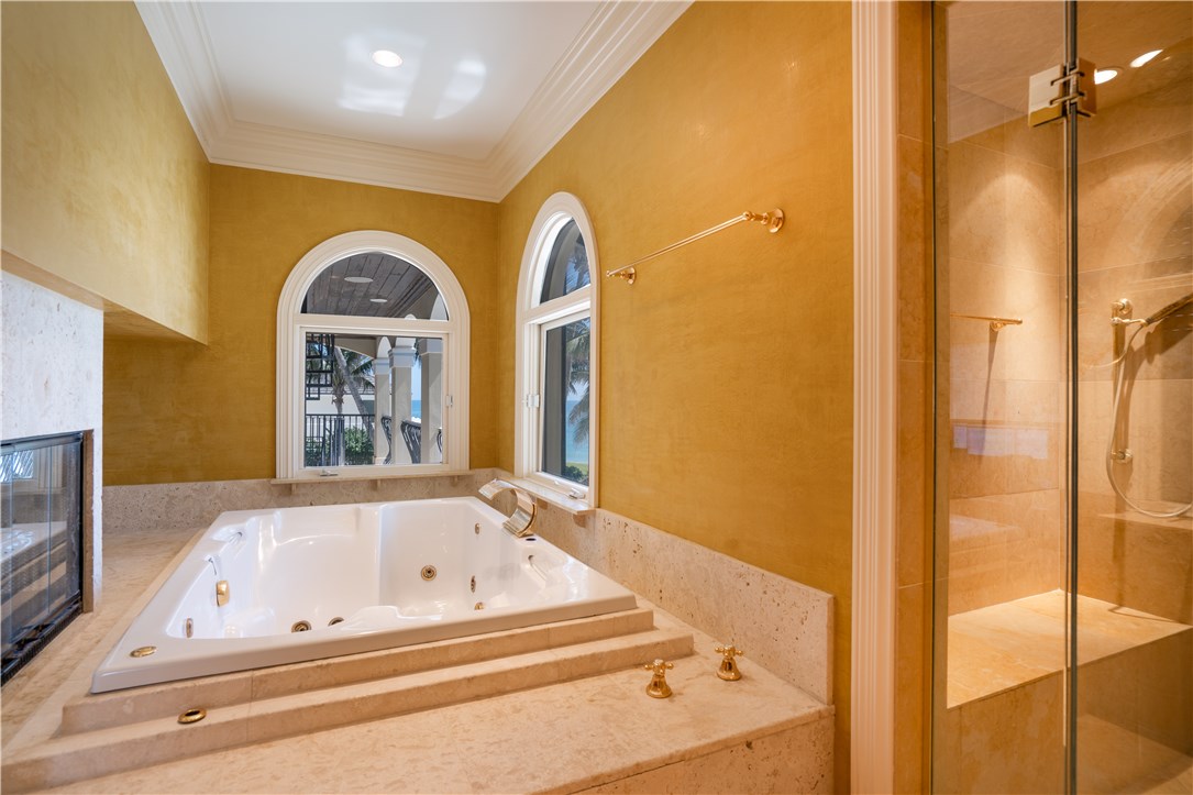 10880 Florida A1A Vero Beach, FL 32963 - Photo 12 of 34