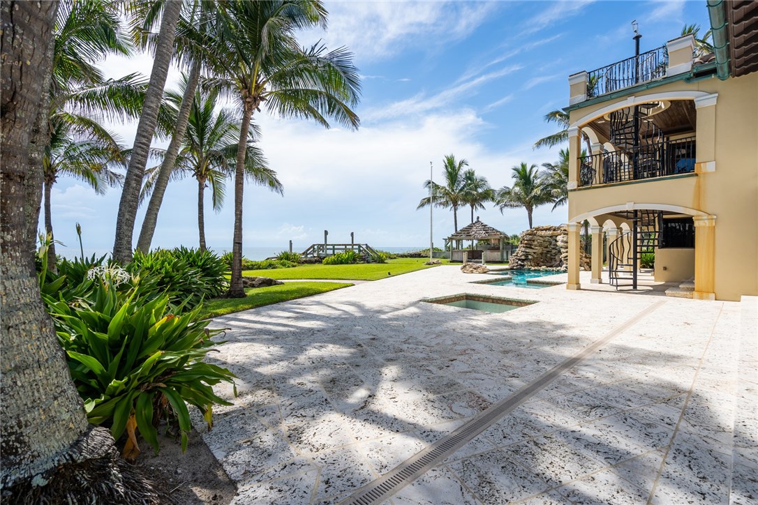 10880 Florida A1A Vero Beach, FL 32963 - Photo 29 of 34