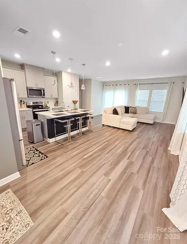 $325,000 | 2312 Belterra Drive, Charlotte, NC 28216