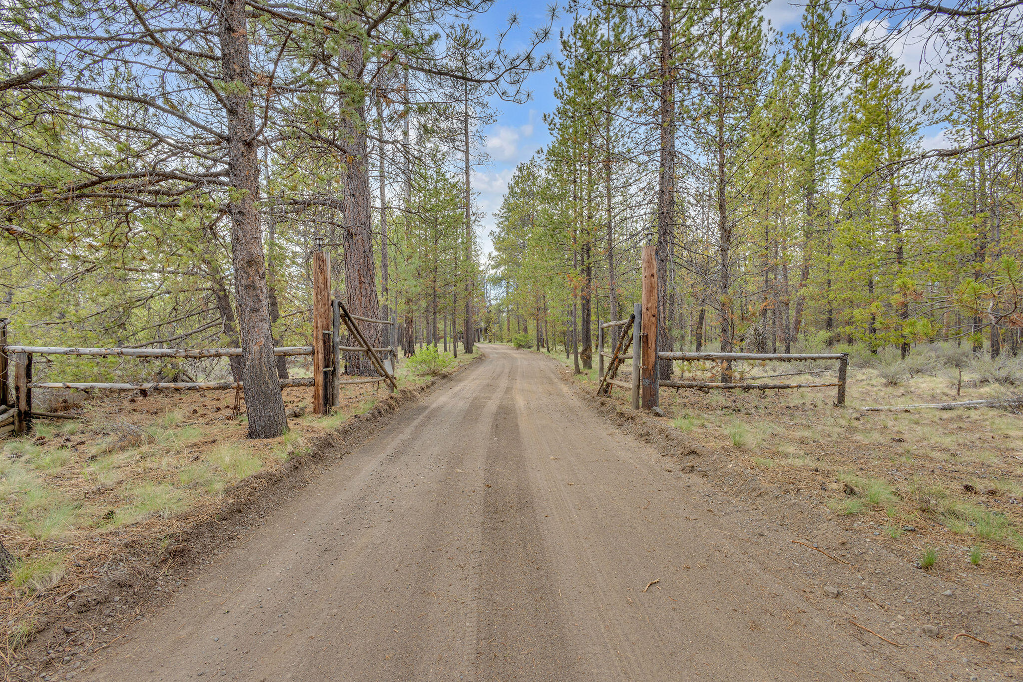 54445 Huntington Road Bend, OR 97707 - Photo 100 of 106 54445_Huntington_Rd-113
