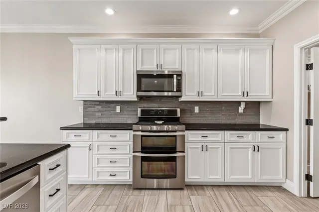 $429,900 | 3807 Chapels Royal Street, Laughlin, NV 89029