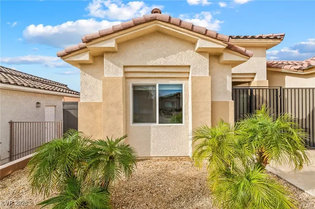 $429,900 | 3807 Chapels Royal Street, Laughlin, NV 89029
