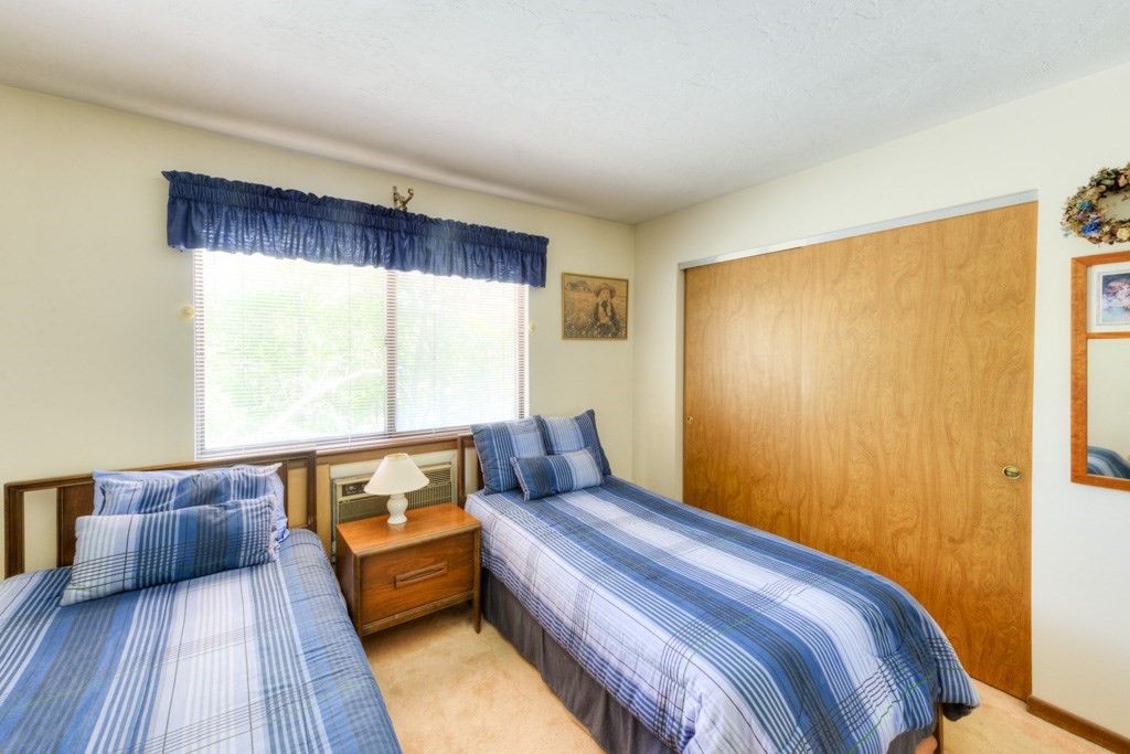 340 Sunderland Road, Unit 2 Worcester, MA 01604 - Photo 19 of 24 Gallery Image 19