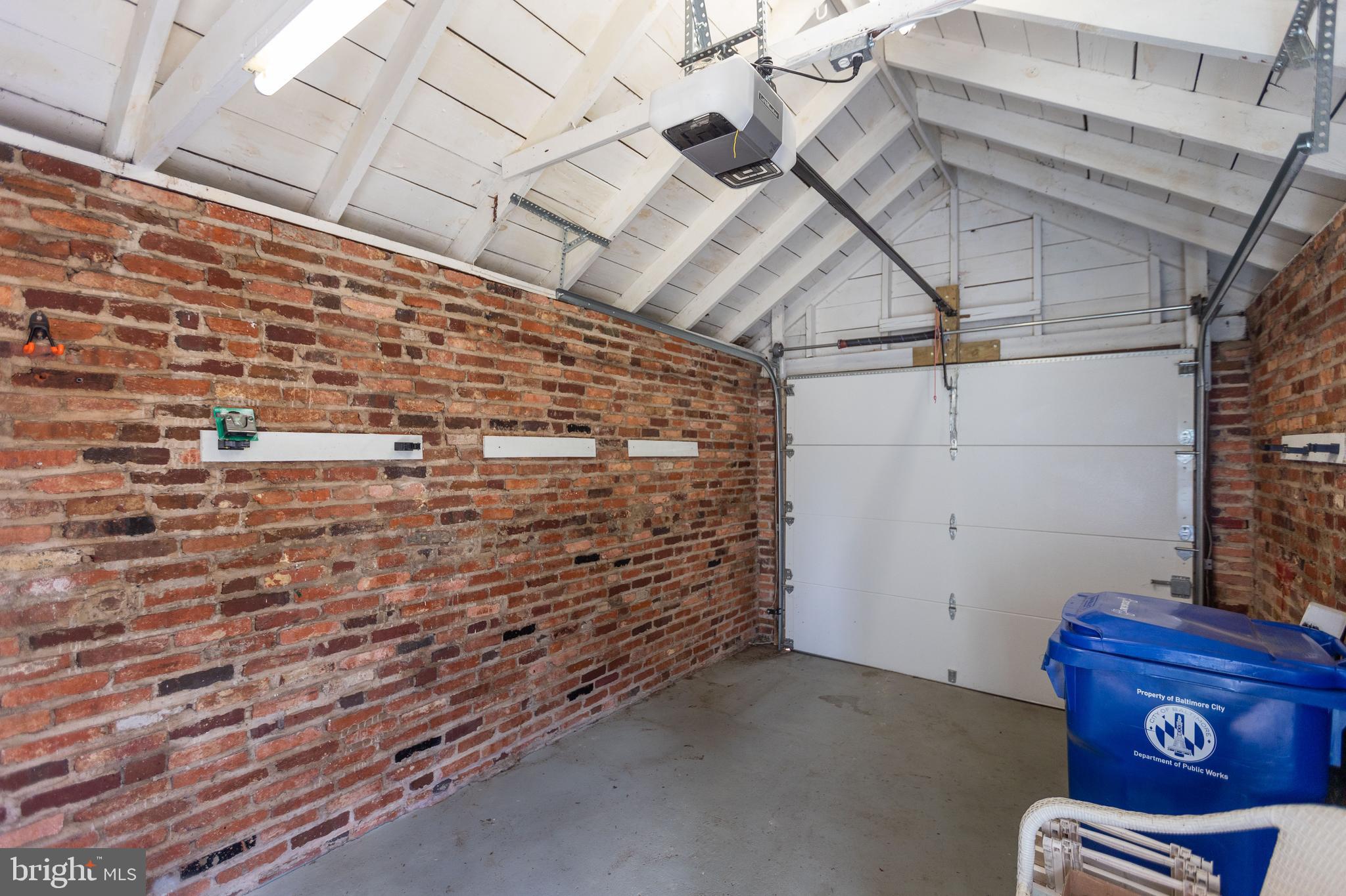 331 Broxton Road Baltimore, MD 21212 - Photo 24 of 58 1 Car Garage with Automatic Opener
