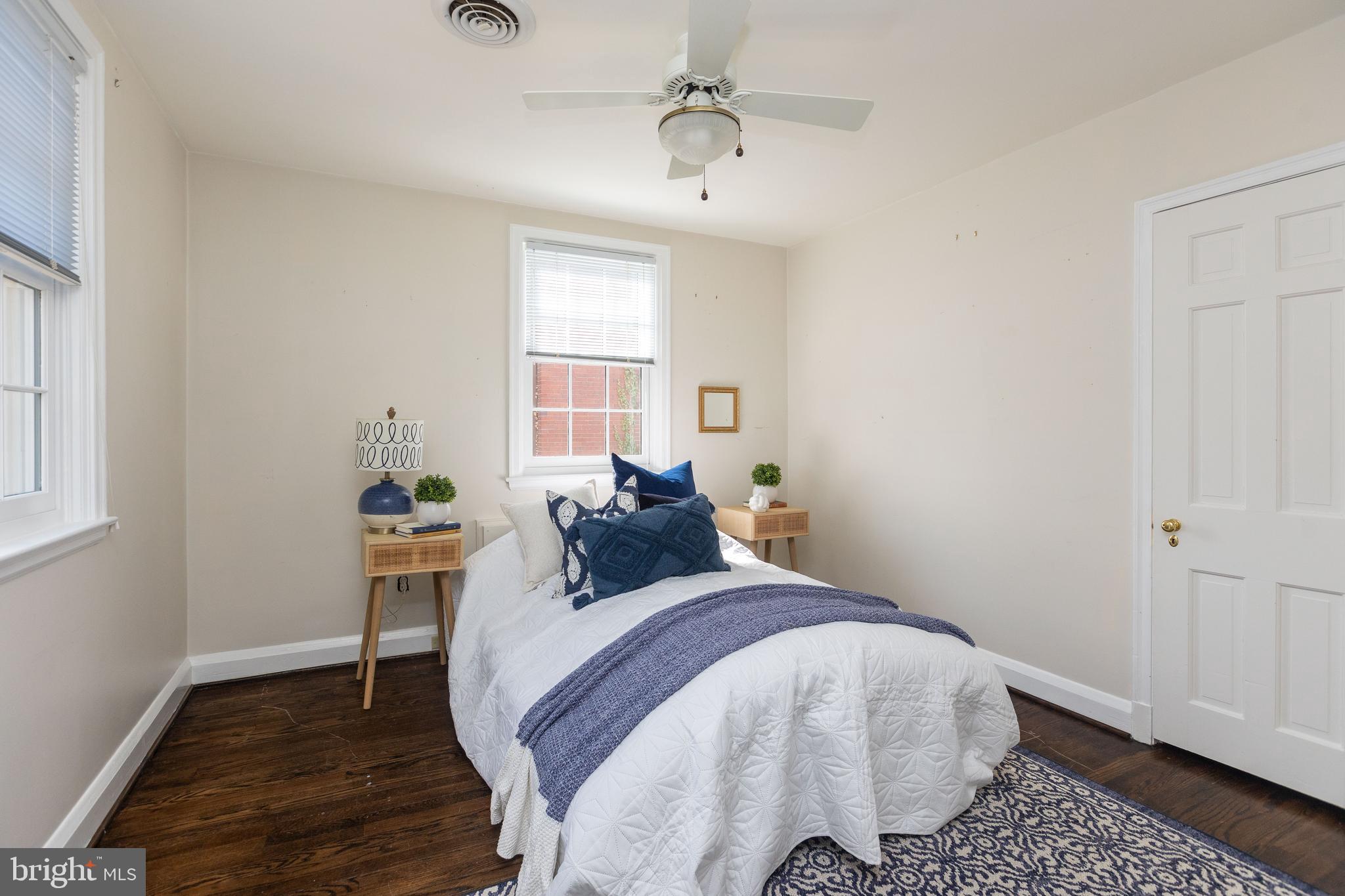331 Broxton Road Baltimore, MD 21212 - Photo 28 of 58 a bed room with a bed and a window