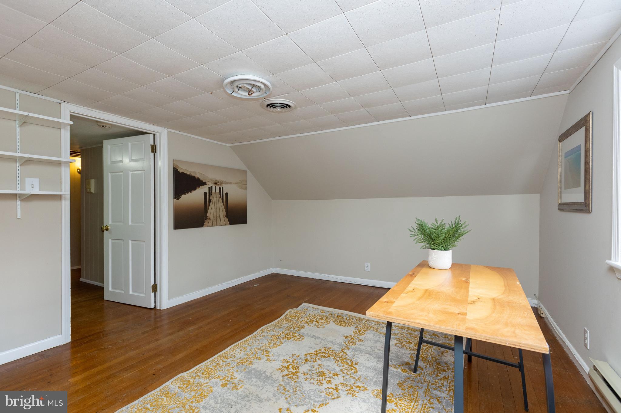 331 Broxton Road Baltimore, MD 21212 - Photo 44 of 58 a view of a livingroom with furniture and front door