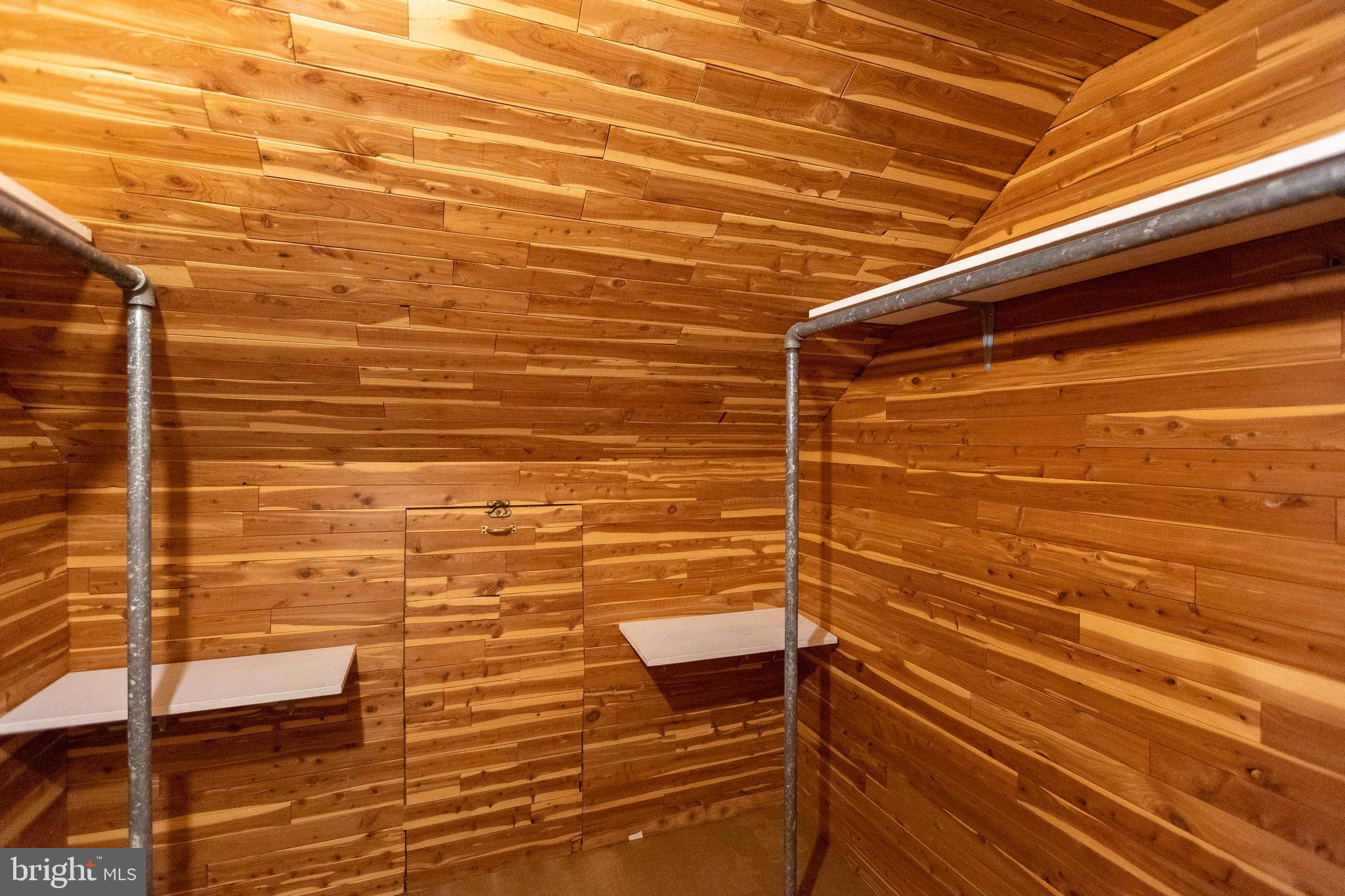 331 Broxton Road Baltimore, MD 21212 - Photo 45 of 58 a bathroom with a shower