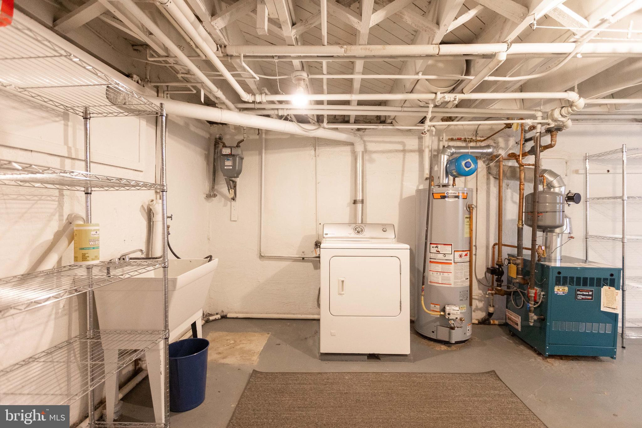 331 Broxton Road Baltimore, MD 21212 - Photo 48 of 58 a utility room with dryer and washer