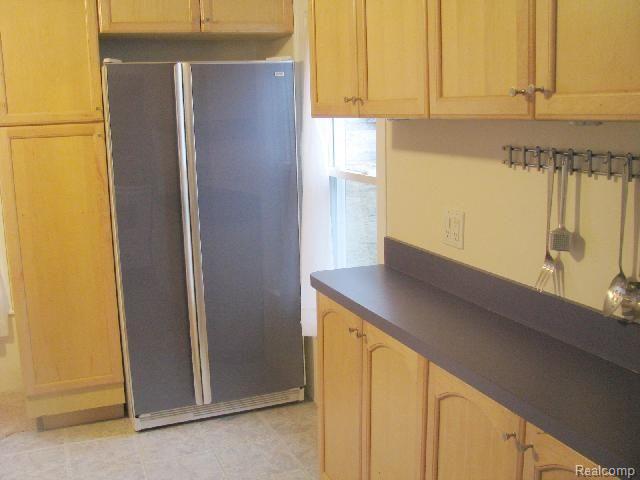 328 Benjamin Street Romeo, MI 48065 - Photo 6 of 13 Benjamin 328 # 6 Kitchen #3