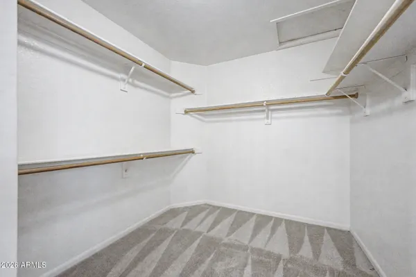 $749,900 | 1043 West Iris Drive, Gilbert, AZ 85233