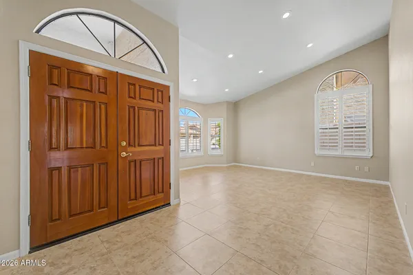 $749,900 | 1043 West Iris Drive, Gilbert, AZ 85233