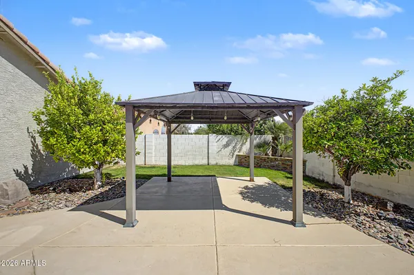 $749,900 | 1043 West Iris Drive, Gilbert, AZ 85233