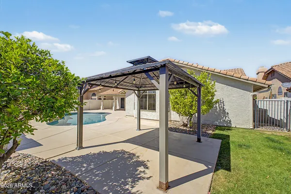 $749,900 | 1043 West Iris Drive, Gilbert, AZ 85233