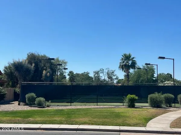 $749,900 | 1043 West Iris Drive, Gilbert, AZ 85233