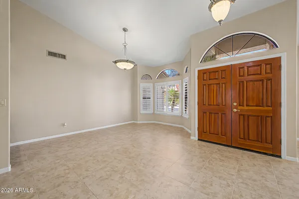 $749,900 | 1043 West Iris Drive, Gilbert, AZ 85233