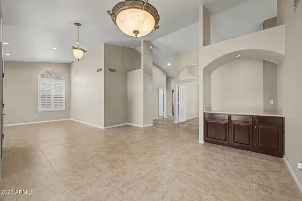 $749,900 | 1043 West Iris Drive, Gilbert, AZ 85233