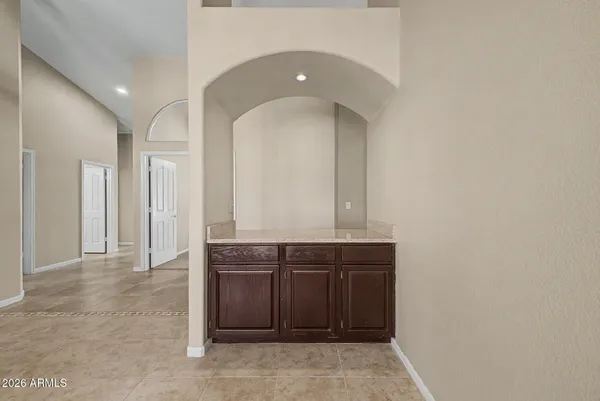 $749,900 | 1043 West Iris Drive, Gilbert, AZ 85233