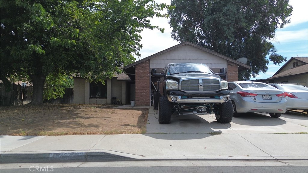 14878 Silvertree Road Moreno Valley, CA 92553 - Photo 6 of 18 Gallery Image 6