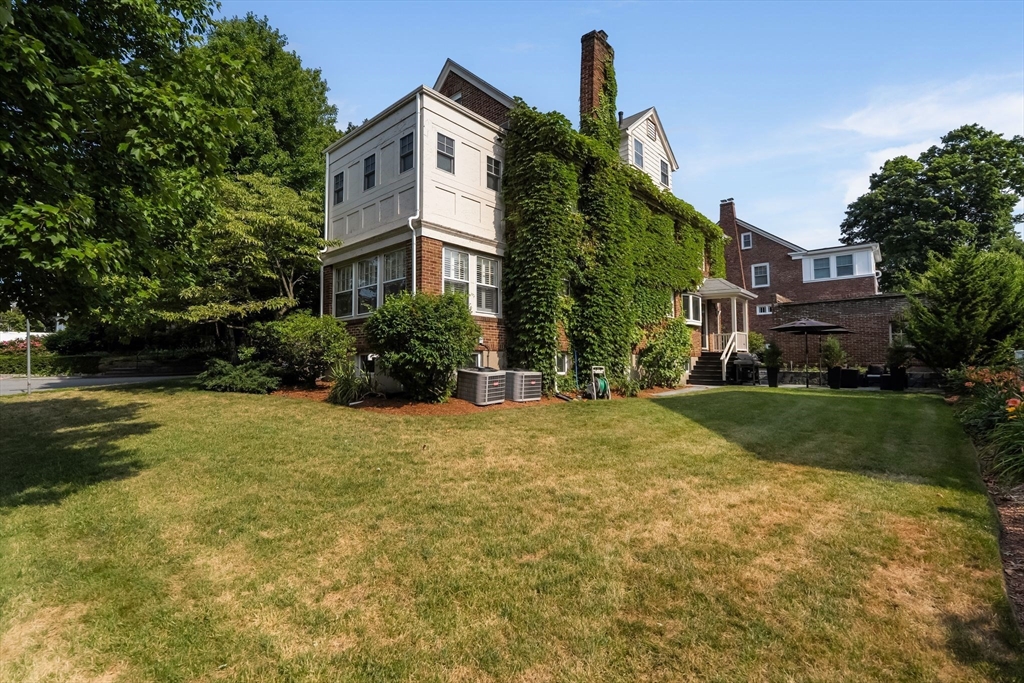 3 Essex Road Belmont, MA 02478 - Photo 37 of 40