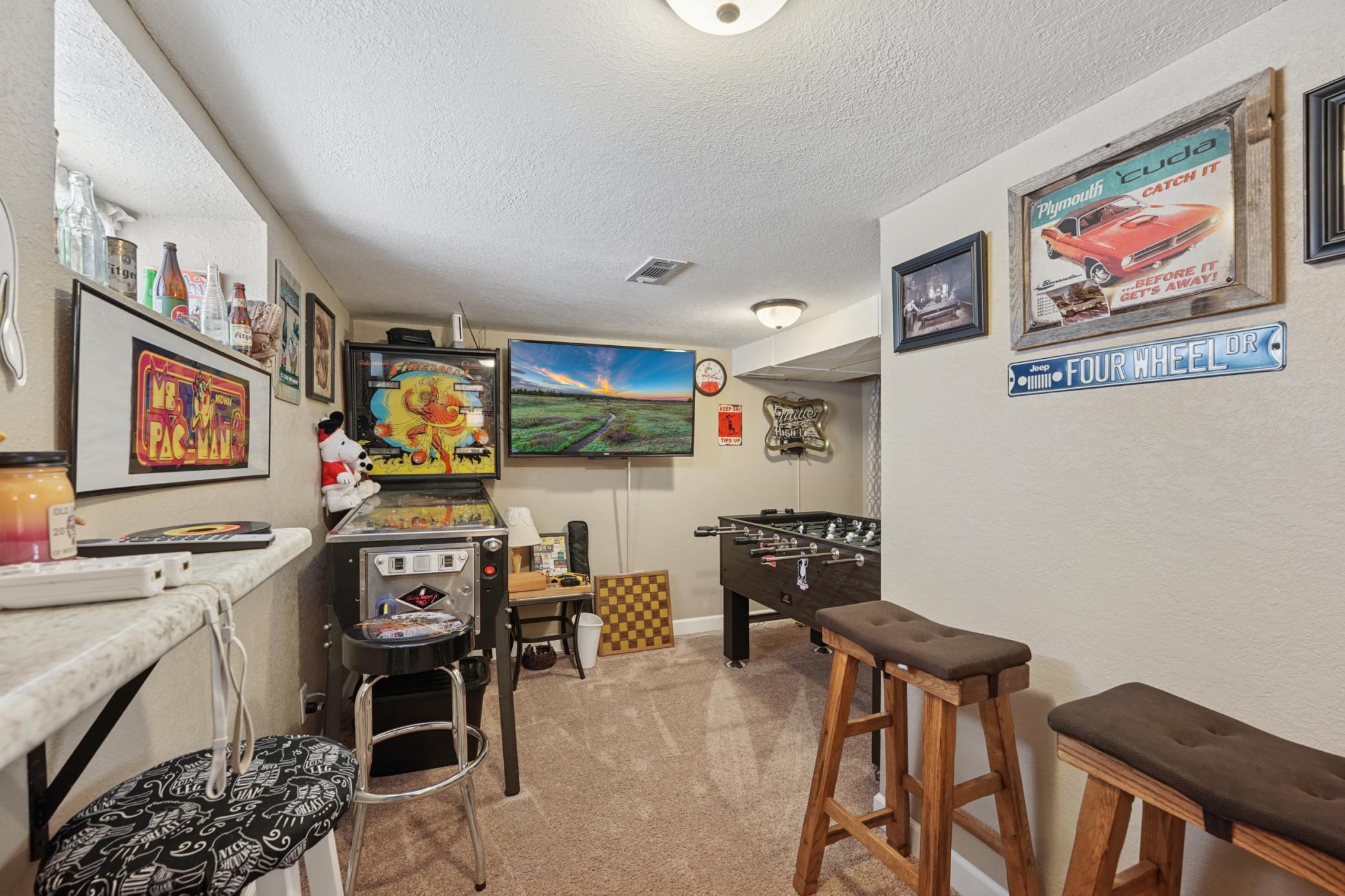 630 2nd Street Duluth, MN 55810 - Photo 18 of 28