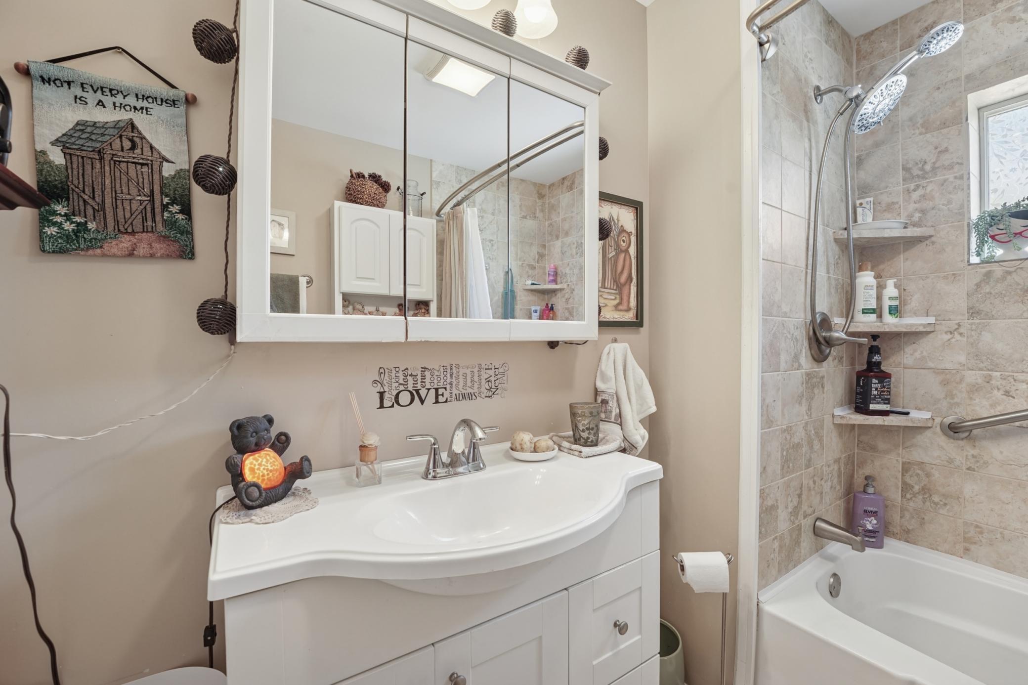 630 2nd Street Duluth, MN 55810 - Photo 10 of 28