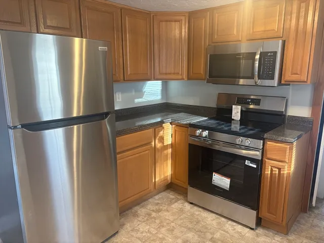 $3,100 | 16 Orleans Road, Weymouth, MA 02188