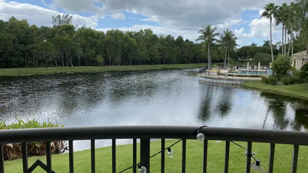 $2,800 | 100 Crestwood Court North, Unit 103, Royal Palm Beach, FL 33411