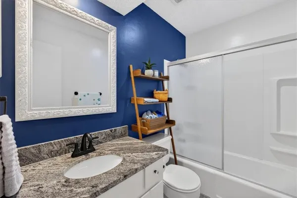 $229,000 | 12107 West 79th Terrace, Lenexa, KS 66215