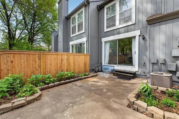 $229,000 | 12107 West 79th Terrace, Lenexa, KS 66215