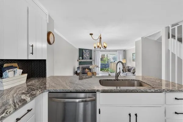 $229,000 | 12107 West 79th Terrace, Lenexa, KS 66215