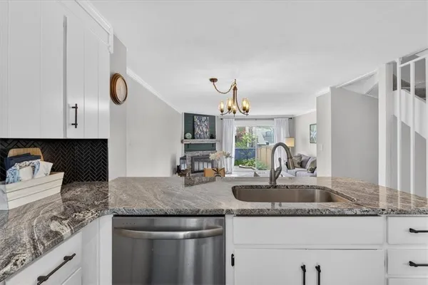 $229,000 | 12107 West 79th Terrace, Lenexa, KS 66215